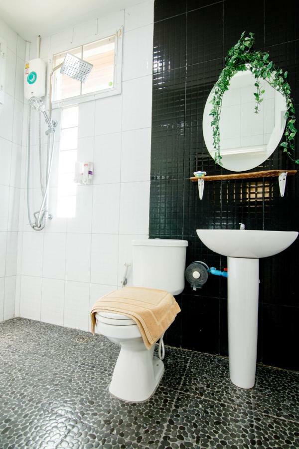 The Creek Villa Лей Екстер'єр фото